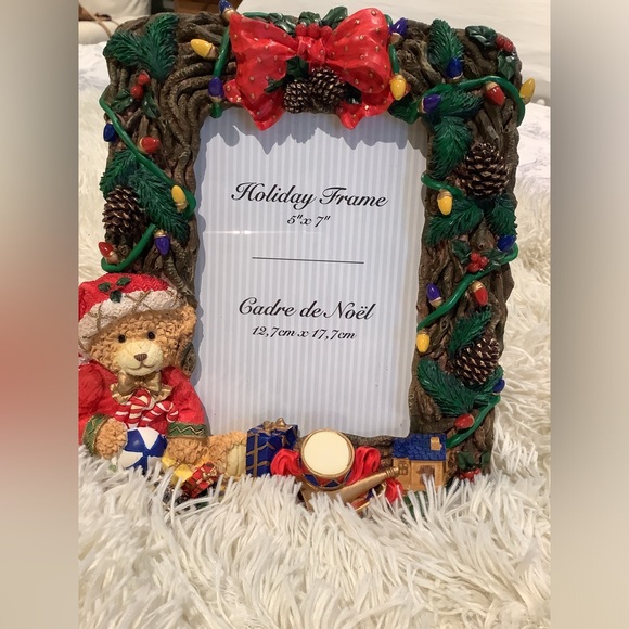 ❄️NEW Holiday Frame - Picture 2 of 5